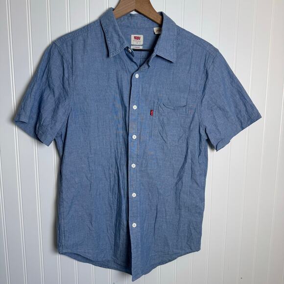 Levi's Short Sleeve Classic One Pocket Standard Fit Denim Shirt Men’s Size Small - Picture 1 of 9